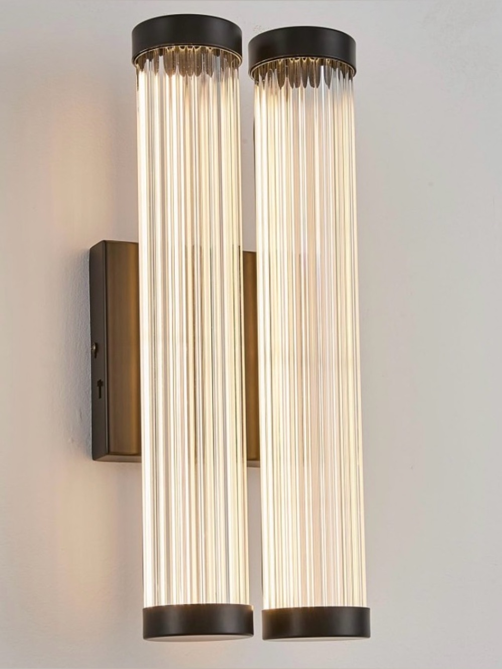 Modern LED Double Wall Sconce – Black